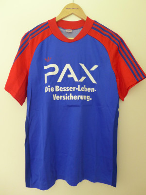 fcbtrikots-fcbasel-pax15.jpg